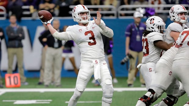 kj-costello-stanford-football-injury-hip-130.jpg